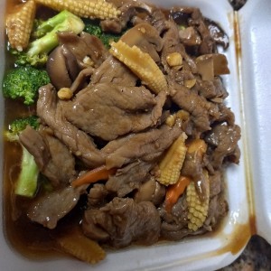 carne con broccoli