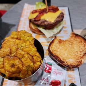 Bacon Cheedar Cheese Burger