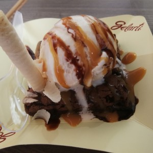 Brownie con Helado