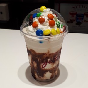 Milkshake mediano de M&M's