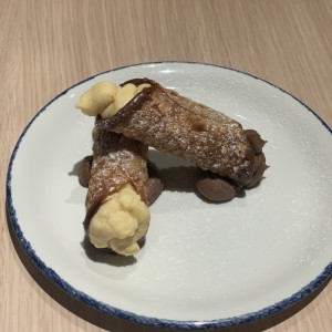 Cannolis 