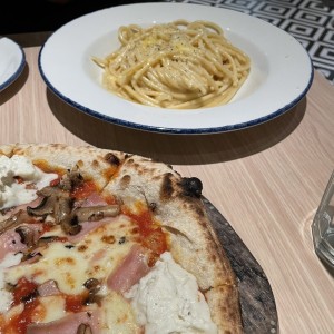 PASTA LARGA BUCATINI CACIO E PEPE