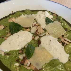 Gnocchi Al Pesto Rustico