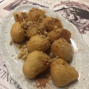 POSTRES - LOUKOUMADES