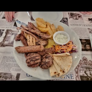 Carnes - Pikilia Kreatikon