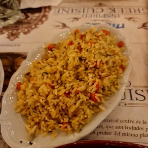 arroz con maiz y mantequilla