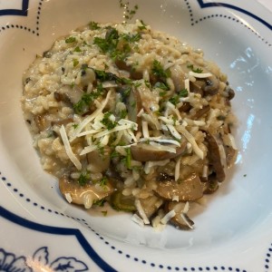 RISOTTO ME MIDIA (PARA DOS PERSONAS)