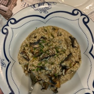 RISOTTO ME MIDIA (PARA DOS PERSONAS)