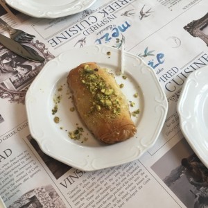 postre masa filo con crema pastelera con naranja y pistachos 