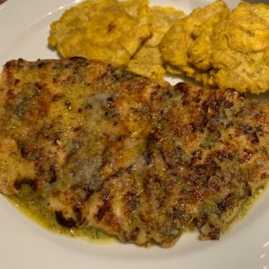 Filete al ajillo