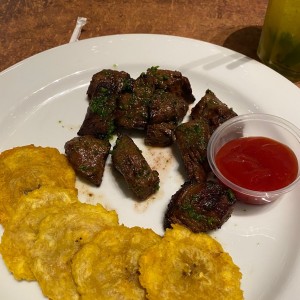 Filete al ajillo