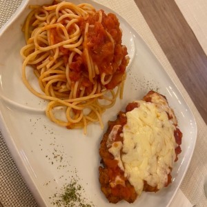 milanesa de pollo con pasta 