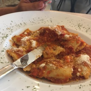 raviolis de carne, al tartufo