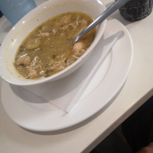 sopa de pollo