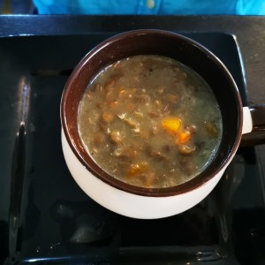 sopa de lentejas