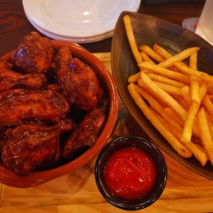 Wings + orden de papas fritas