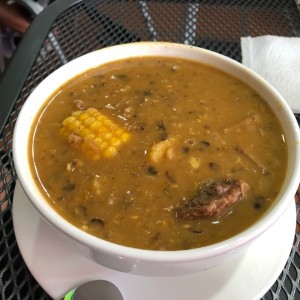 Sopa de costilla especial