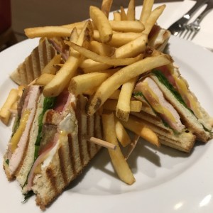 HANDHELD - CLUB SANDWICH