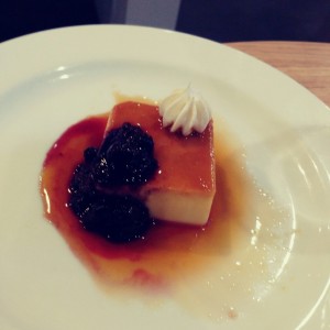 FLAN DE LA CASA / HOUSE FLAN