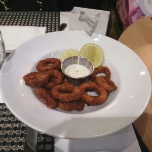 CALAMARI FRITO / FRIED CALAMARI