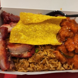 arroz de puerco con puerco agridulce y costillitas asadas