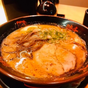 Ramen - Ajisen Ramen con fideo de arroz