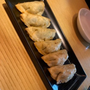 Entradas - Deep Fried Gyoza