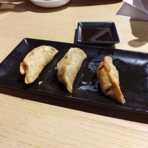 Entradas - Deep Fried Gyoza