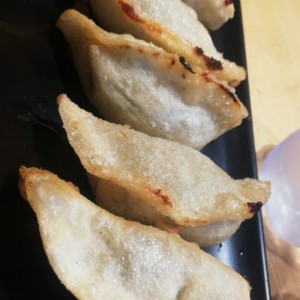 Entradas - Deep Fried Gyoza