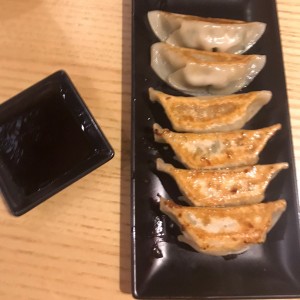 Entradas - Deep Fried Gyoza