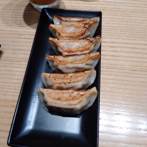 Entradas - Deep Fried Gyoza