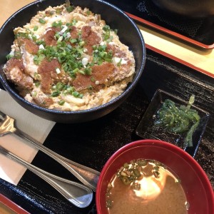 Chicken katsudon