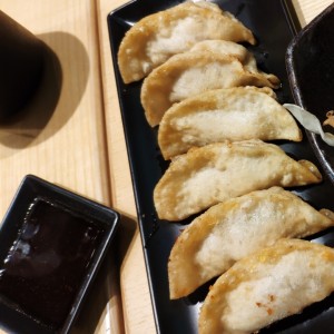 Entradas - Deep Fried Gyoza