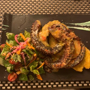 Pulpo al ajillo 