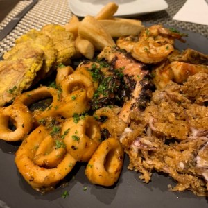 Picada de mariscos