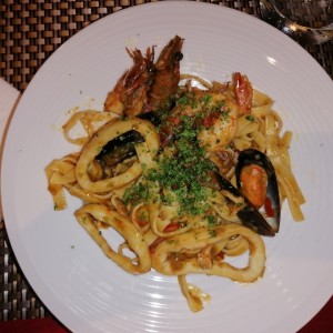 Pasta con frutos del mar