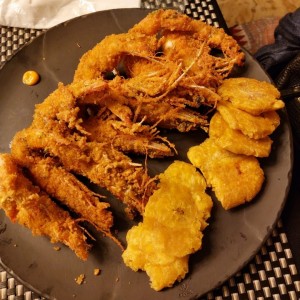 Langostinos con patacones