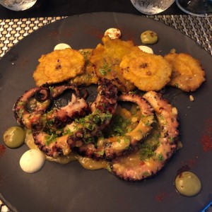 pulpo al ajillo 