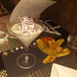 ceviche de corvina con leche de tigre