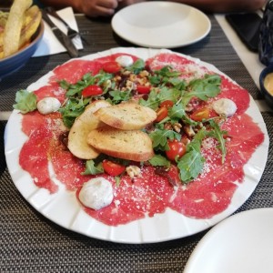 Carpaccio de res