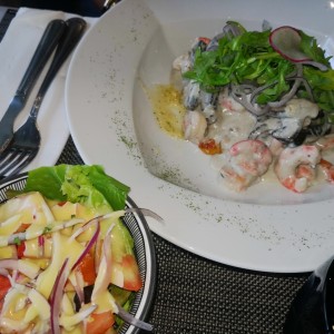 Corvina con Camarones y Portobelo