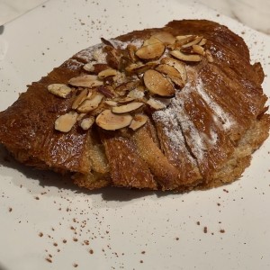 croissant de almendras