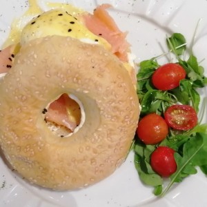 Bagel Benedictino 