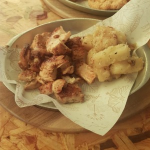 Pollo y yuca al mojo