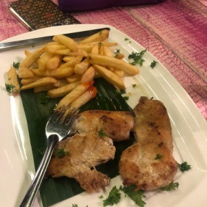 Pollo al ajillo