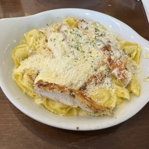 Asiago Tortelloni Alfredo With Grilled Chicken
