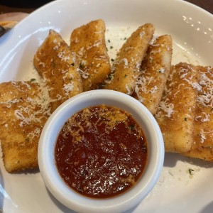 Appetizers - Fried Mozzarella