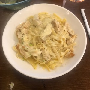 Uno de mis platos favoritos la Chiken Alfredo 