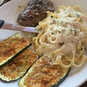 Classic Entreés - Steak Alfredo