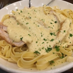 fettuccine de pollo